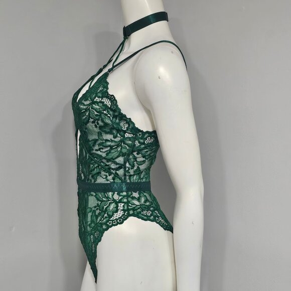 Criss Cross Teddy with Choker Lingerie - Picture 3 of 8